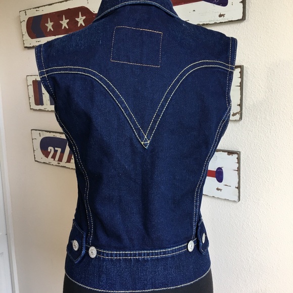Levi’s Denim Vest Medium - Picture 4 of 5
